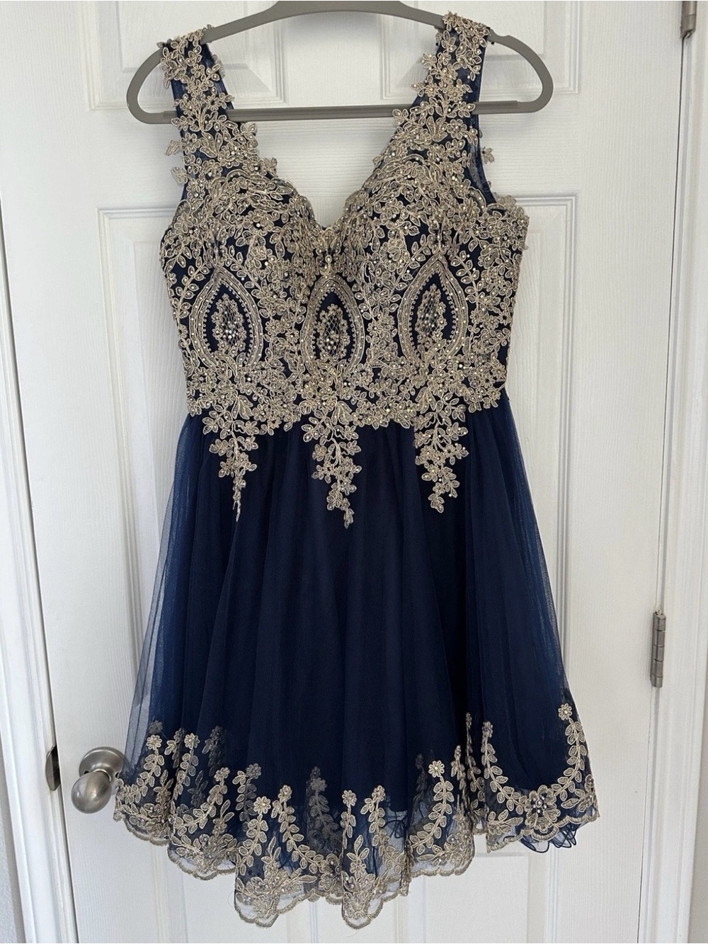 Elizabeth K GLS Navy Blue Gold Lace Beaded Tulle Mini Homecoming Dress Medium